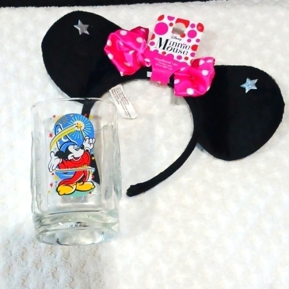 Vintage Walt Disney World Epcot Mickey Mouse Glass